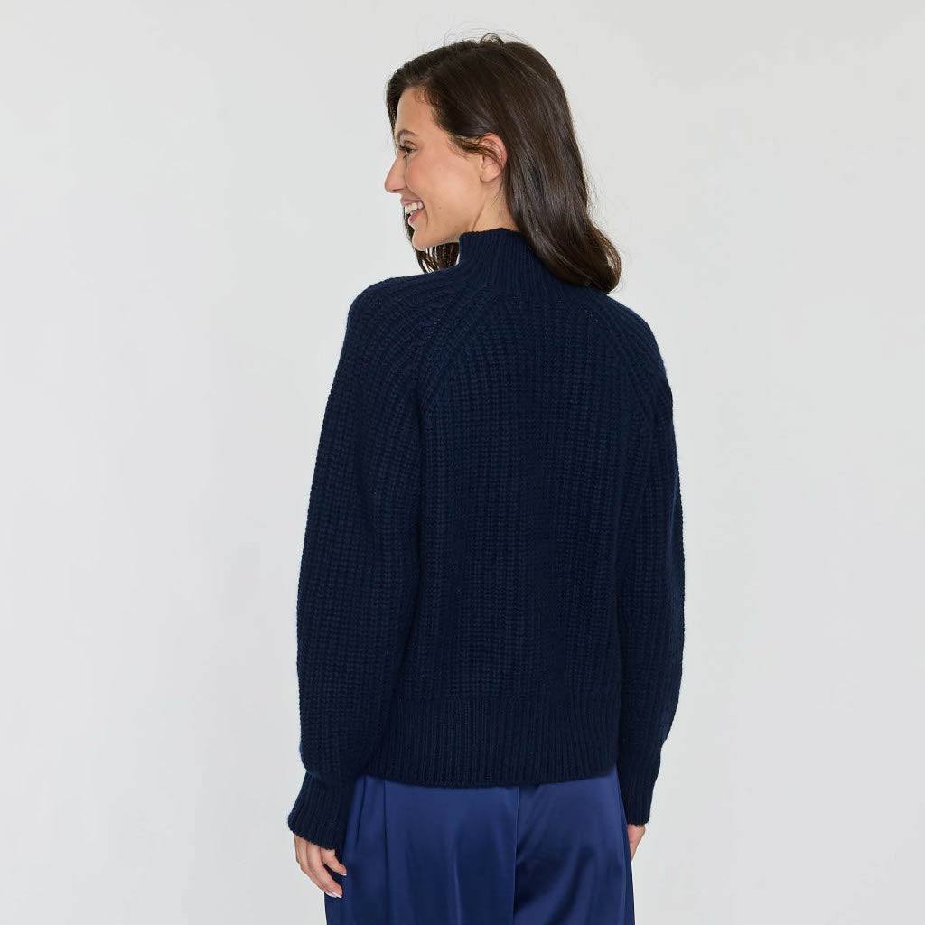 LUXE STITCH MOCK