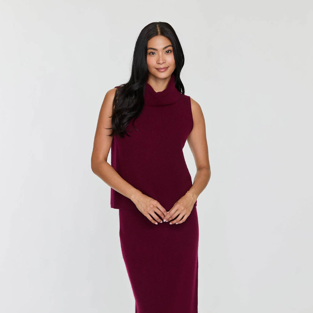CROPPED SLEEVELESS TURTLENECK