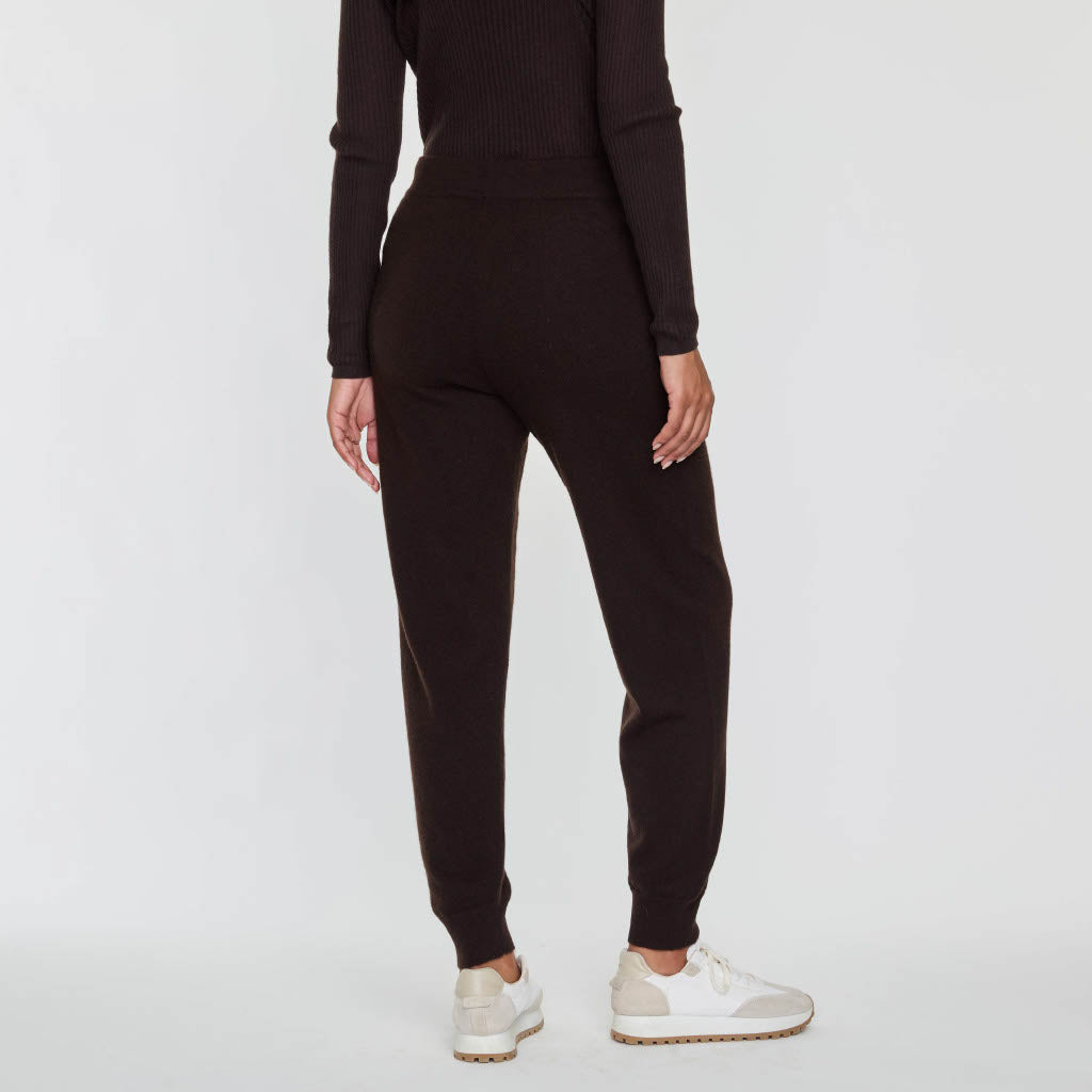 BASIC SWEATPANT