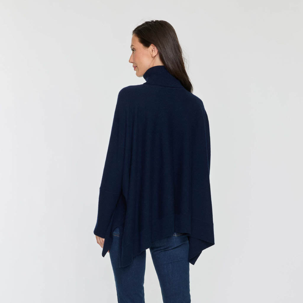 TURTLENECK PONCHO
