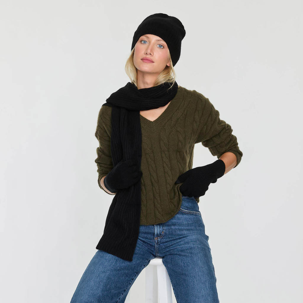 ESSENTIAL RIBBED SCARF