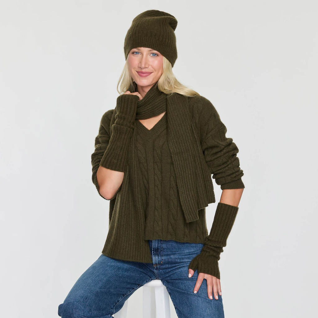 ESSENTIAL RIBBED SCARF