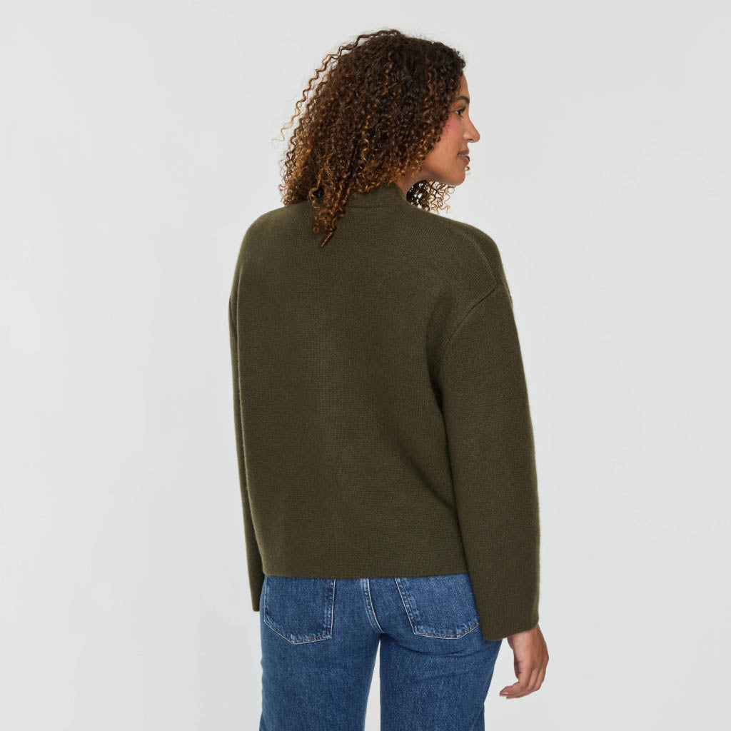 ROUND HEM BUTTON JACKET