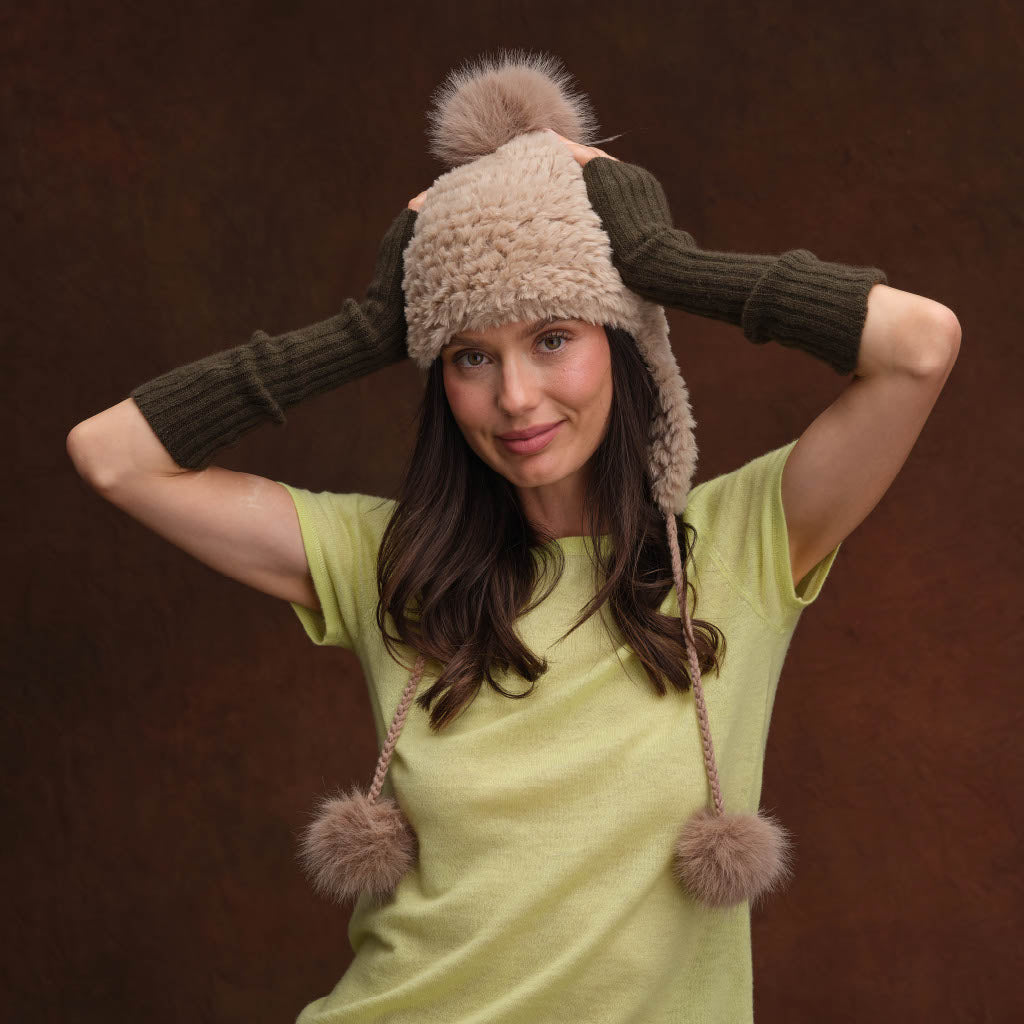 FAUX FUR TRAPPER HAT