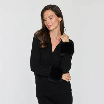 FAUX FUR CUFF