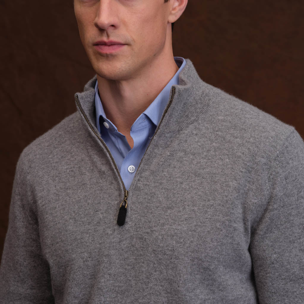 MEN'S ESSENTIAL QUARTER ZIP
