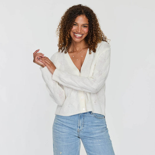 CABLE V NECK CARDIGAN  