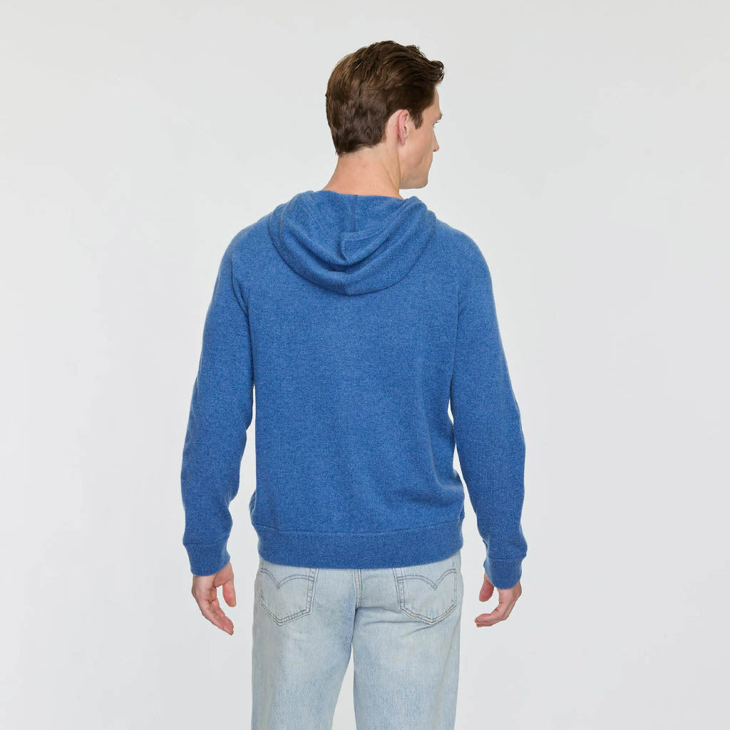MEN'S ESSENTIAL HOODIE