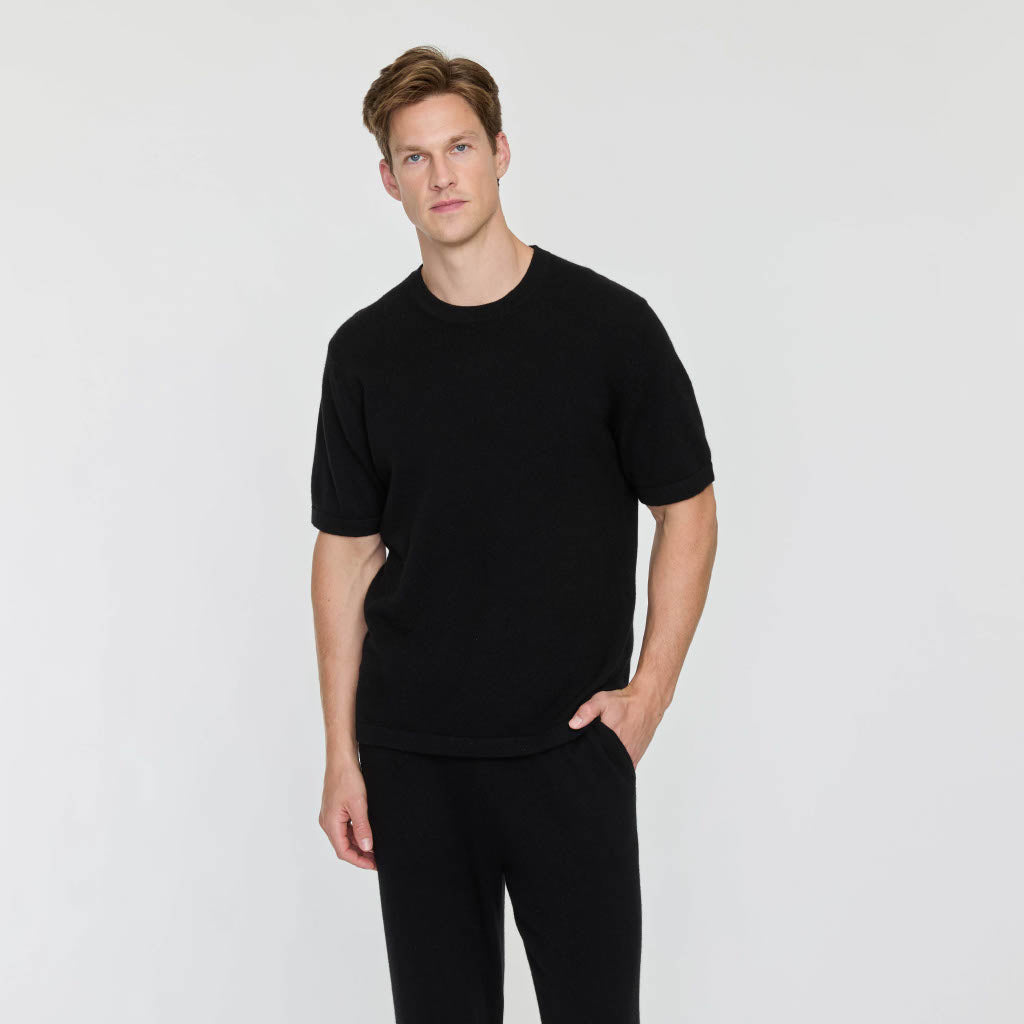 MEN'S ESSENTIAL SHORT SLEEVE TEE