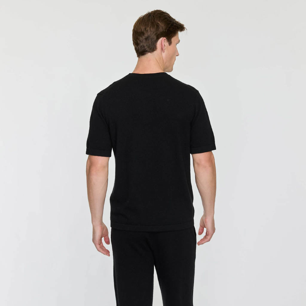 MEN'S ESSENTIAL SHORT SLEEVE TEE