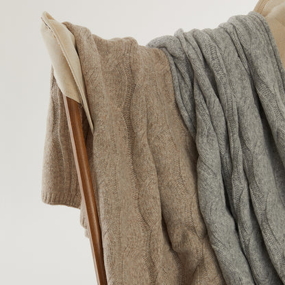 CASHMERE CABLE THROW
