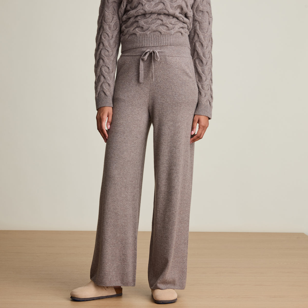 WIDE LEG SWEATPANT