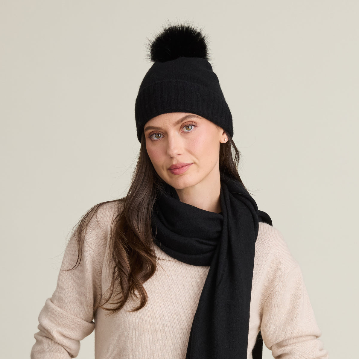 POM POM HAT
