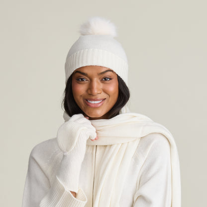 POM POM HAT