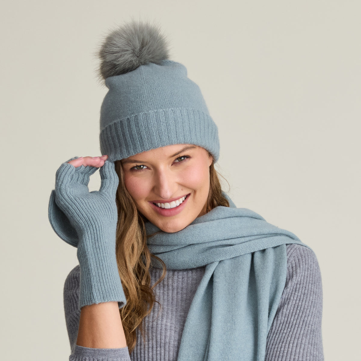 POM POM HAT