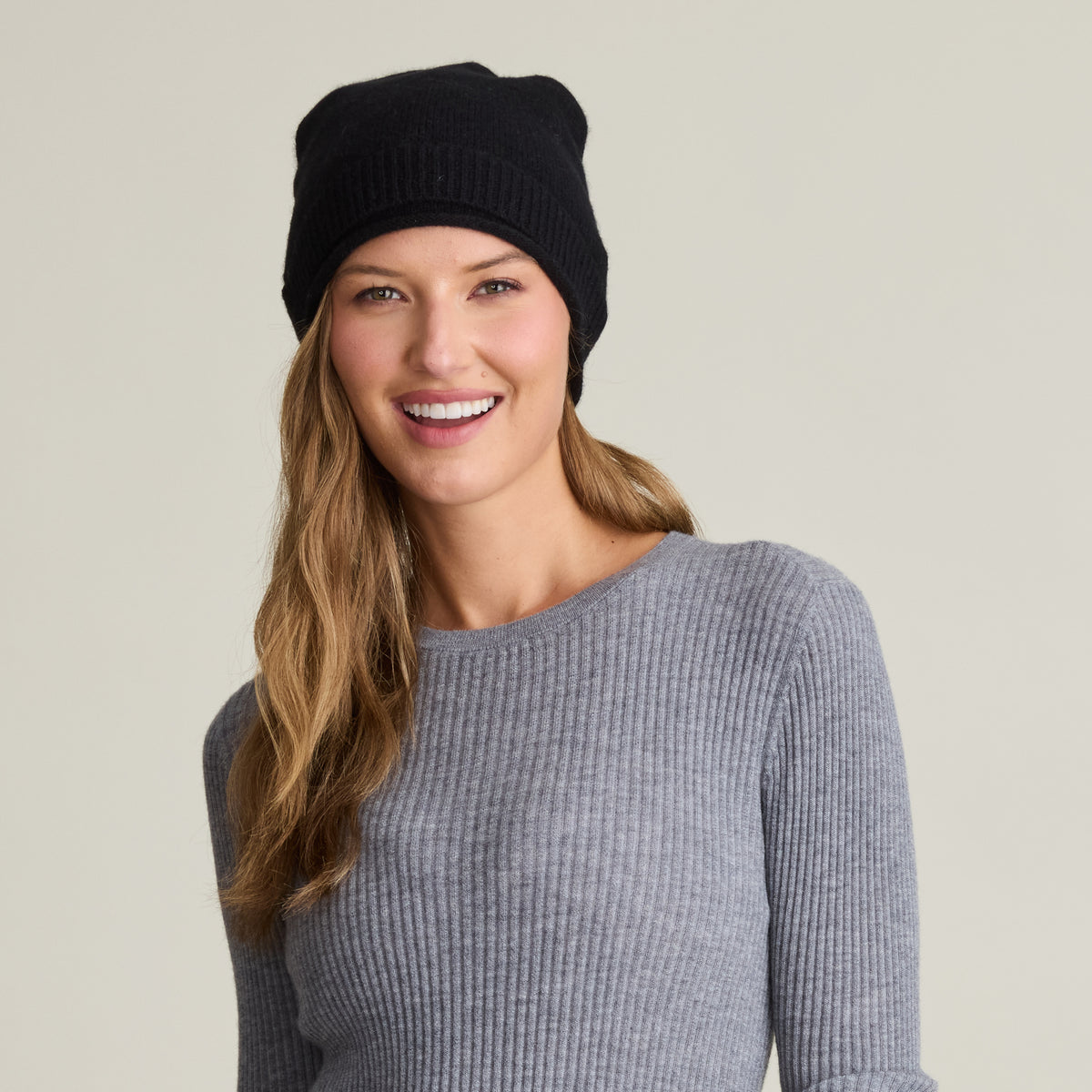 SOLID LAYERED ROLLED EDGE HAT