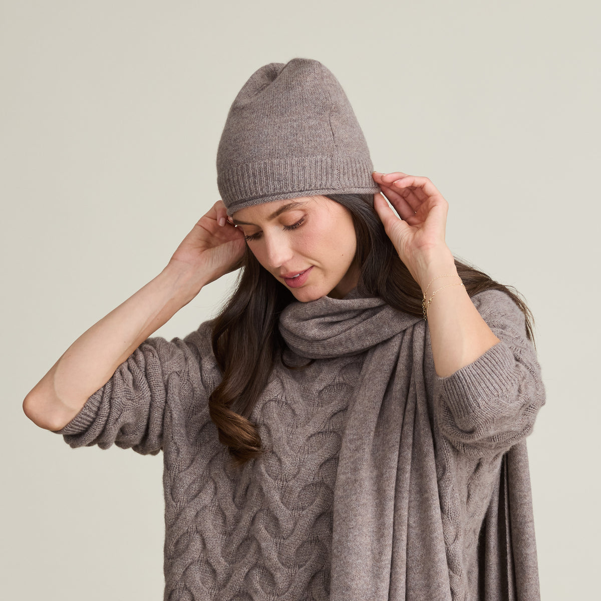 SOLID LAYERED ROLLED EDGE HAT