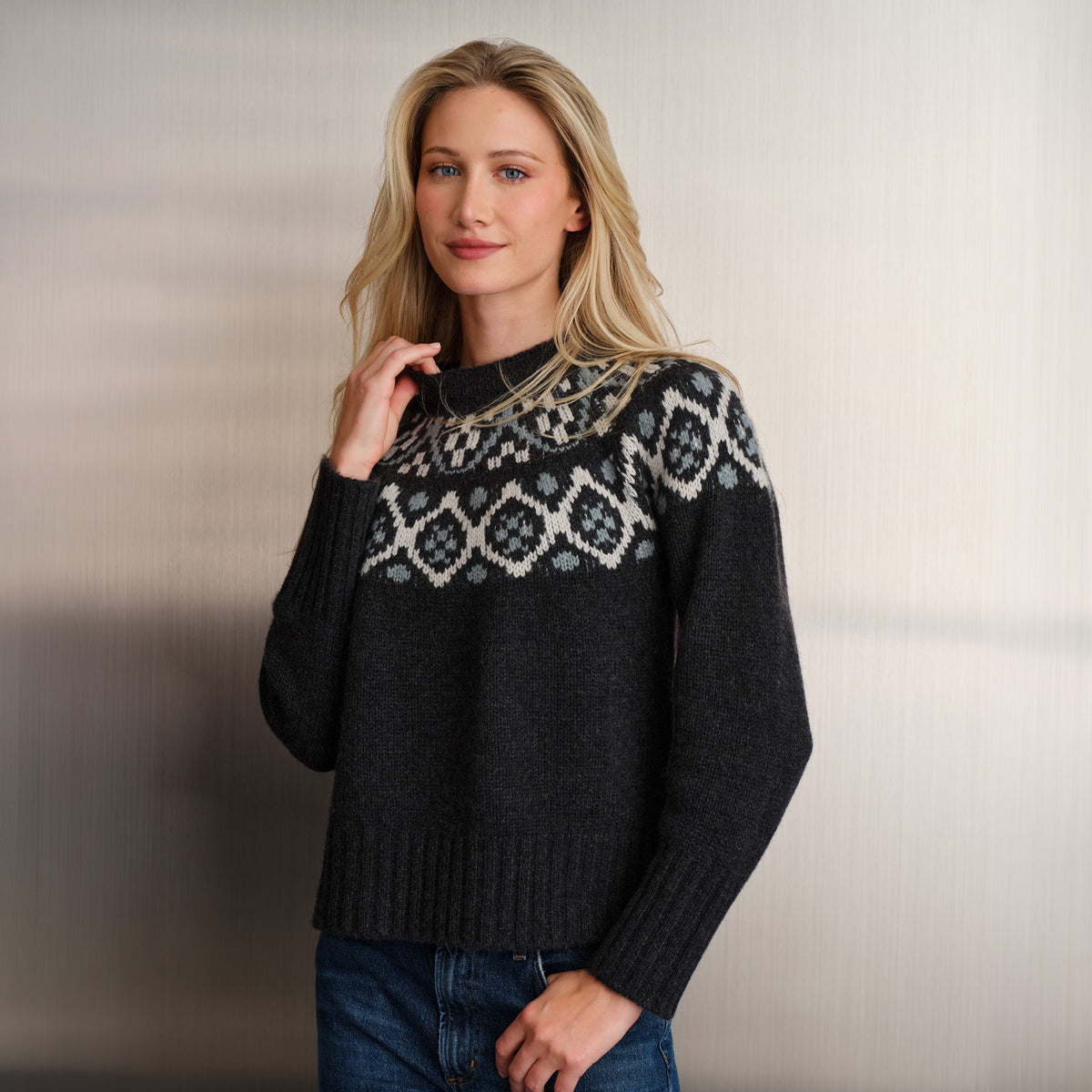 FAIR ISLE REMOVABLE TURTLENECK