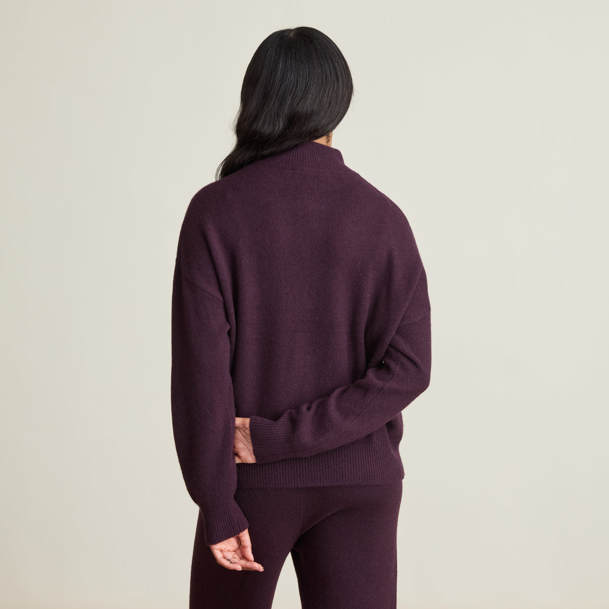 SOLID QUARTER ZIP