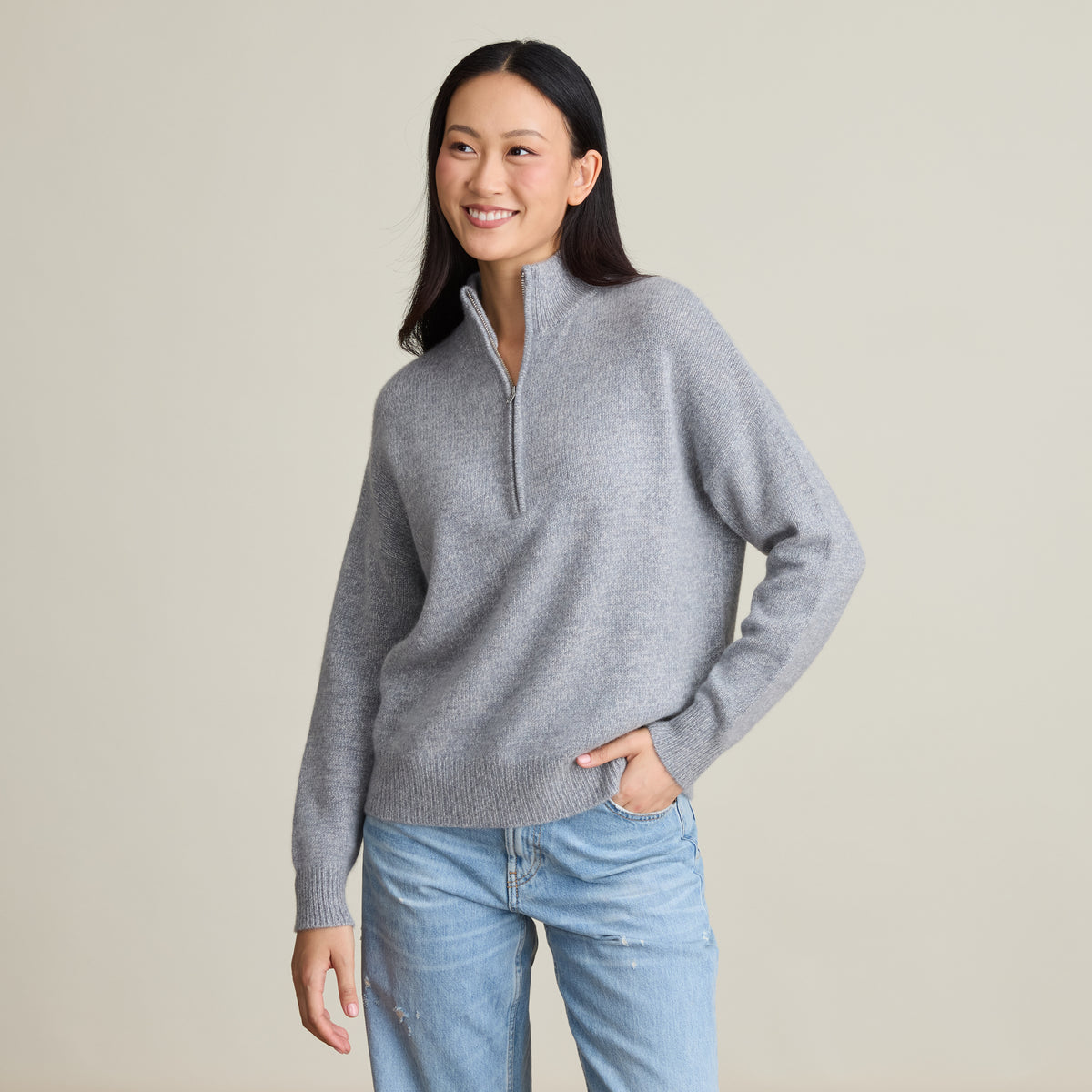 SOLID QUARTER ZIP
