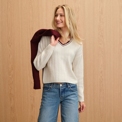 VARSITY RIBBED V NECK