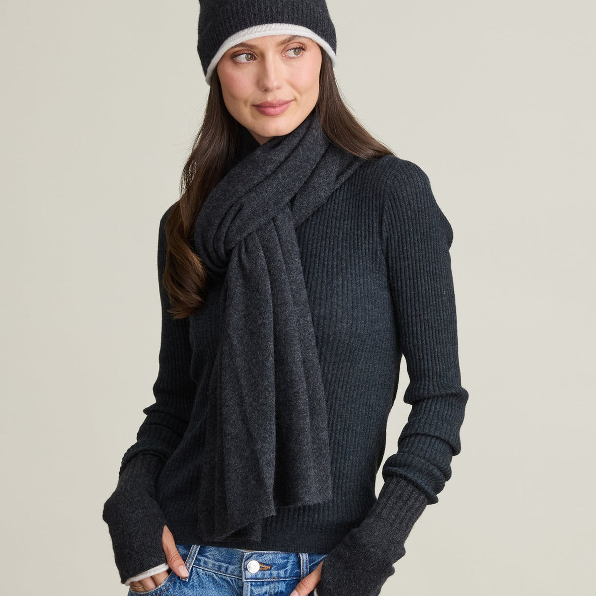 LIGHTWEIGHT SCARF