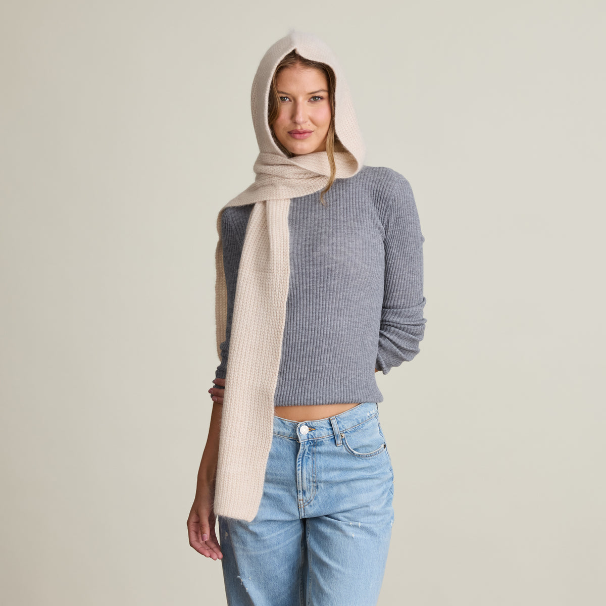 BRUSHED RIBBED HOODED SCARF