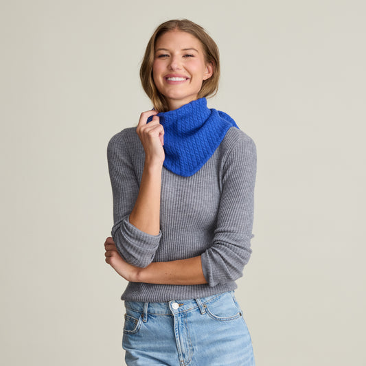 BABY CABLE TIE-UP SCARF  