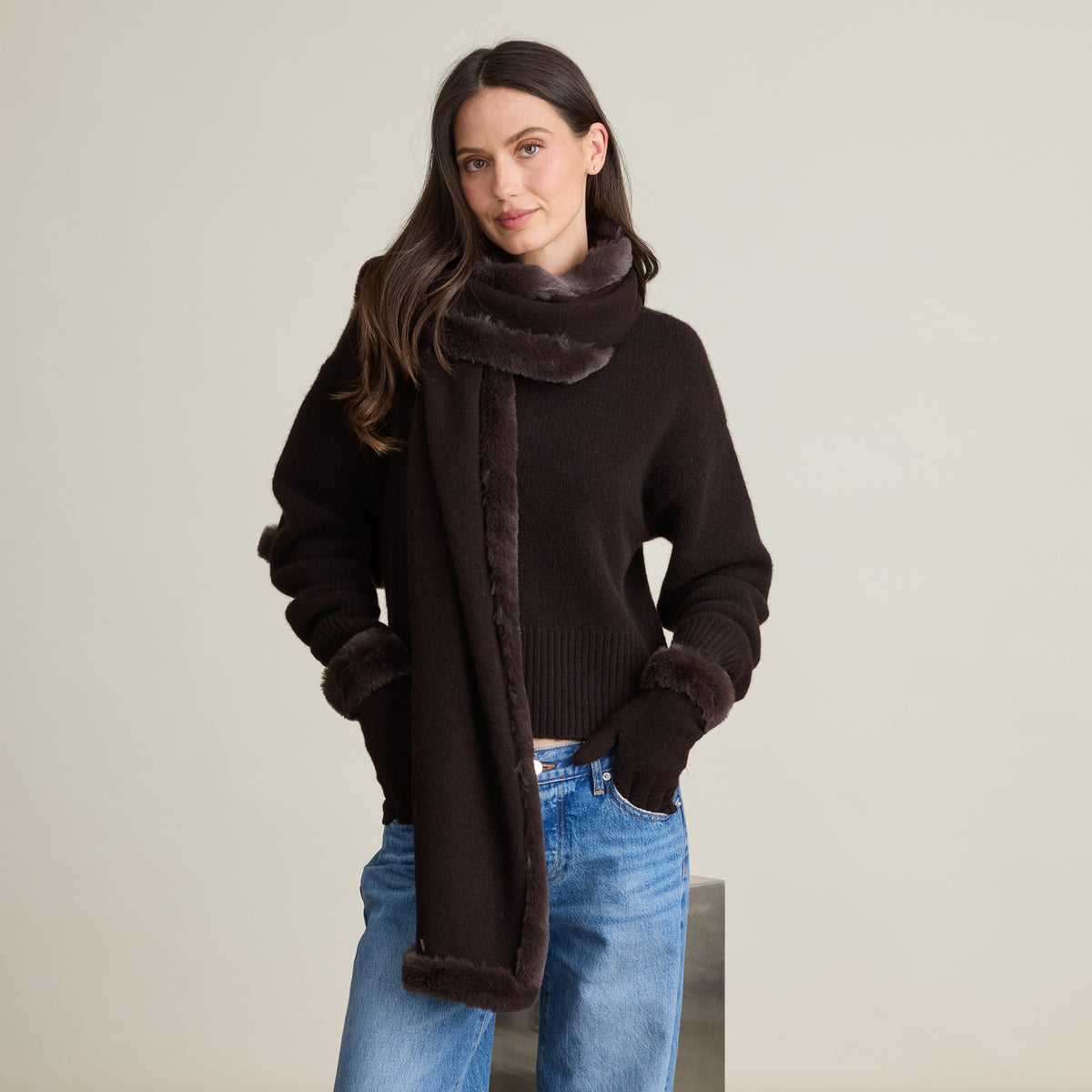 FAUX FUR TRIM SCARF