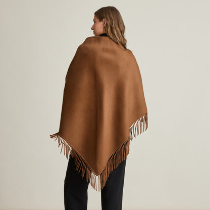 FRINGE TRIANGLE WRAP