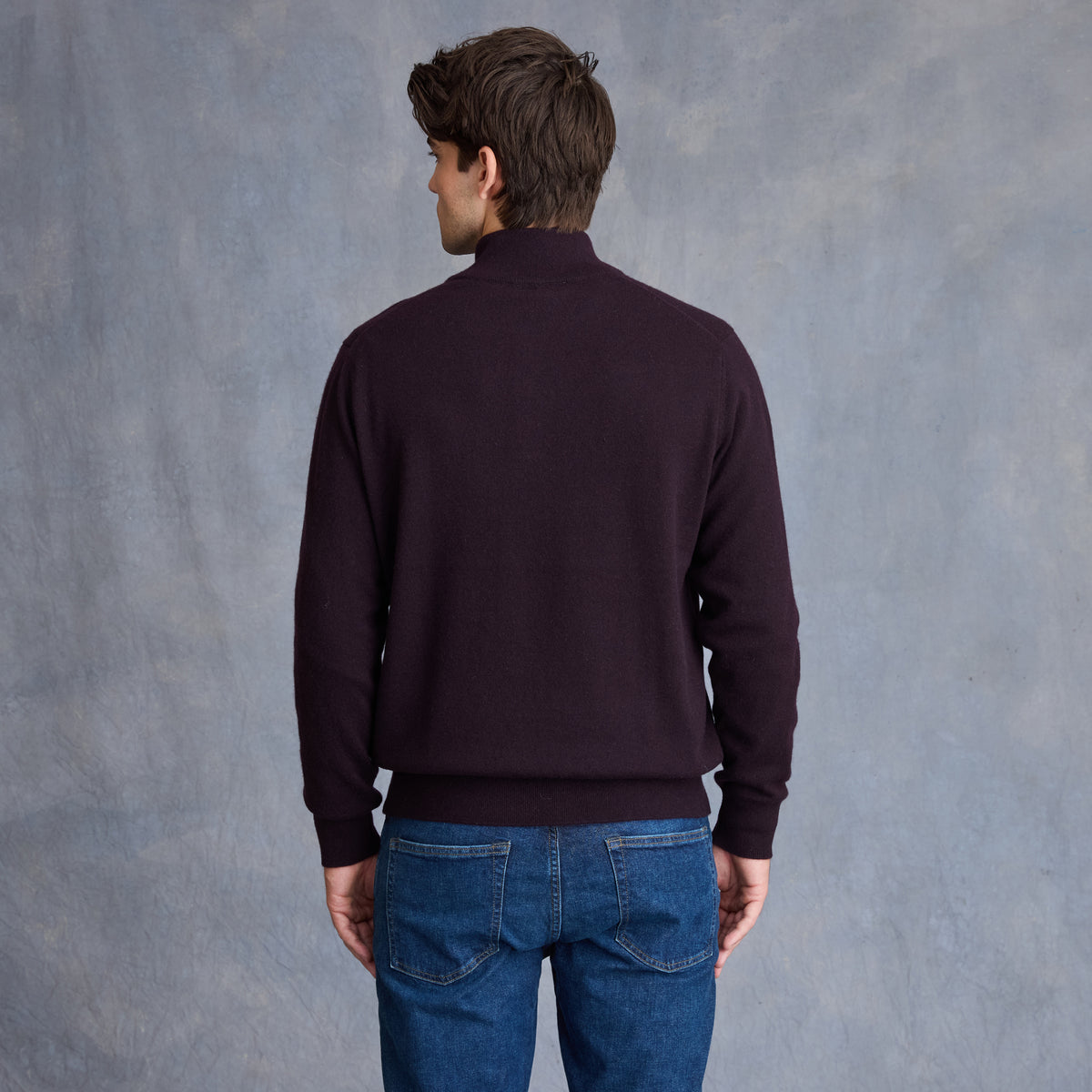 MEN'S ESSENTIAL QUARTER ZIP